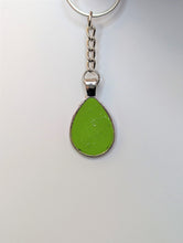 Load image into Gallery viewer, Resin Color Pendant - Keychain