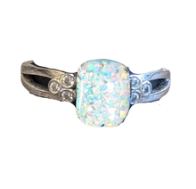 Load image into Gallery viewer, Resin Opal Gem Ring