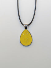 Load image into Gallery viewer, Resin Solid Color - Necklace