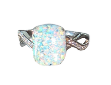 Load image into Gallery viewer, Resin Opal Gem Ring